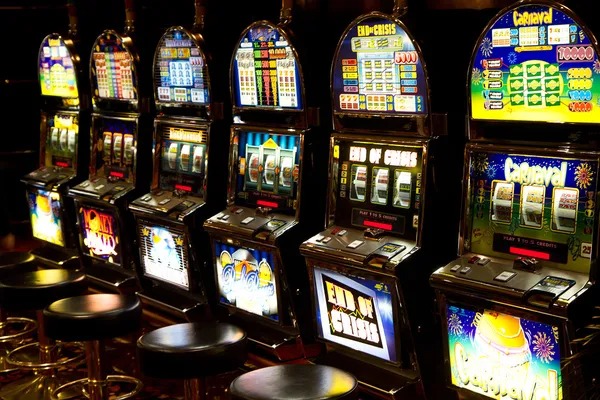 Live dealer studio with multiple camera angles and professional lighting